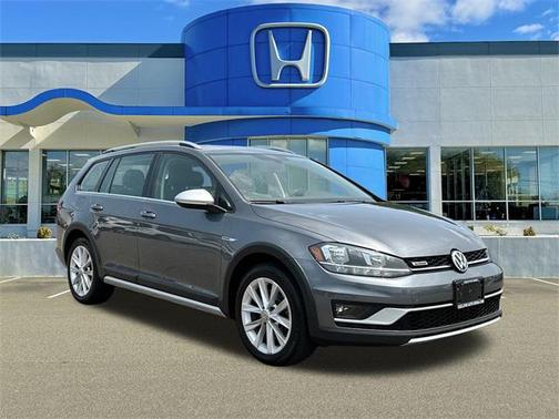 2019 Volkswagen Golf Alltrack TSI S