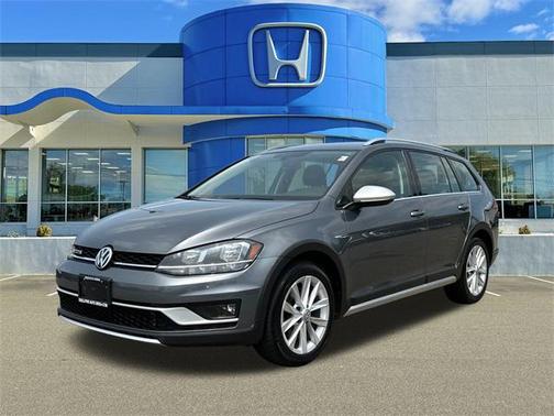 2019 Volkswagen Golf Alltrack TSI S
