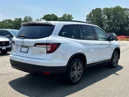 2022 Honda Pilot AWD Sport