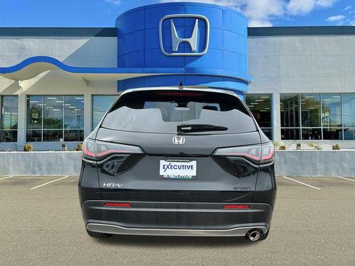 Crystal Black Pearl 2025 Honda HR-V AWD Sport