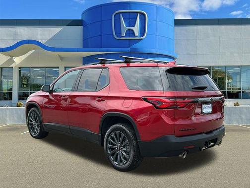 Radiant Red Tintcoat 2023 Chevrolet Traverse RS