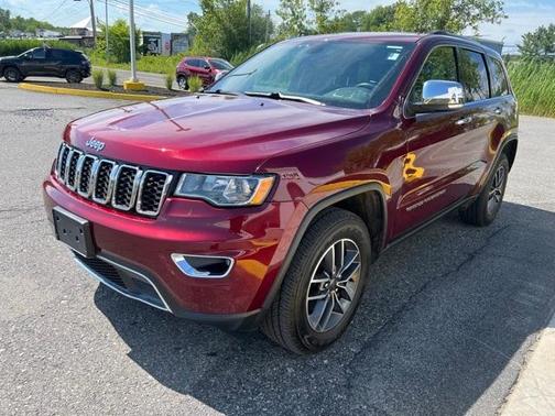 Photo 3 of 8 of 2019 Jeep Grand Cherokee Limited