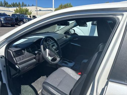 2014 Toyota Camry SE Sport
