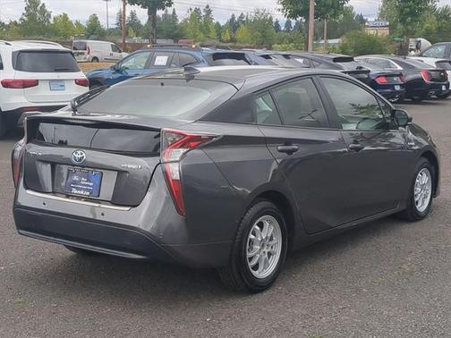 2017 Toyota Prius Four