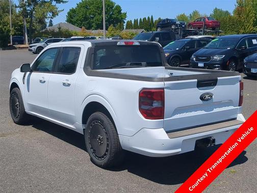 2025 Ford Maverick Lobo Standard