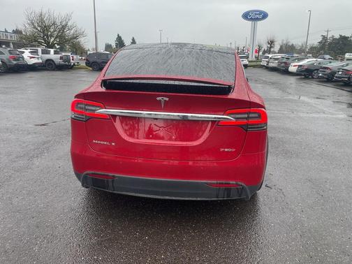 2016 Tesla Model X 90D