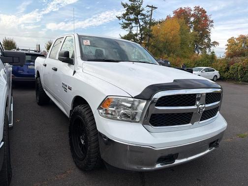 2022 RAM 1500 Classic SLT