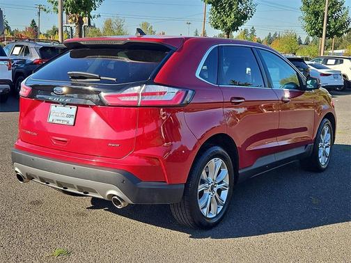 2023 Ford Edge Titanium
