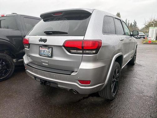 2017 Jeep Grand Cherokee Altitude
