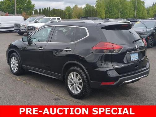 2018 Nissan Rogue SV