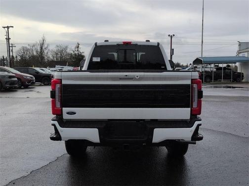 2026 Ford F-250 Platinum