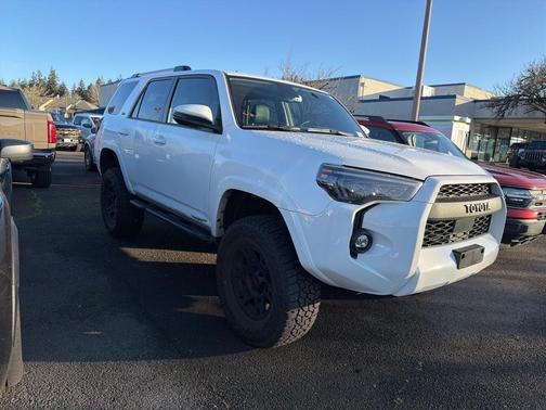2023 Toyota 4Runner SR5 Premium