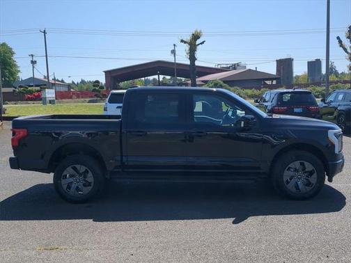 2025 Ford F-150 Lightning LARIAT