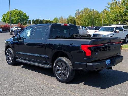2025 Ford F-150 Lightning LARIAT