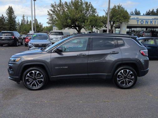 Granite Crystal Metallic Clearcoat 2023 Jeep Compass Limited