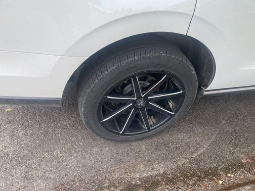 STAR WHITE MET TRI-COAT 2024 Ford Expedition Limited