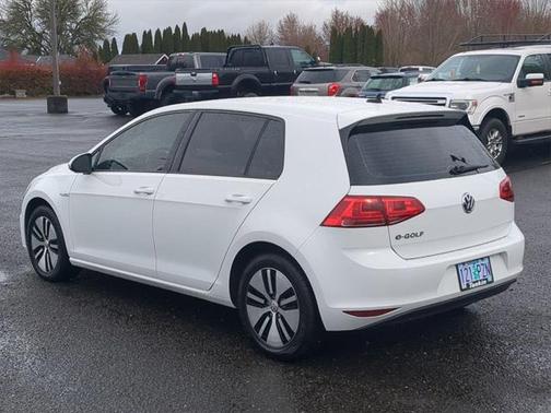 2016 Volkswagen e-Golf SE