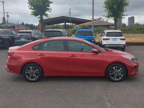 2023 Kia Forte LXS