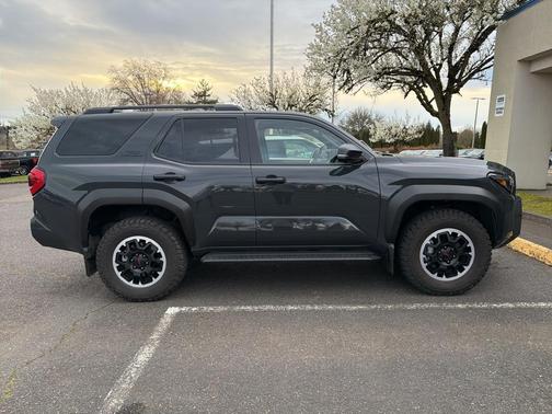 2025 Toyota 4Runner TRD Off Road Premium