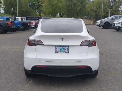 2023 Tesla Model Y Long Range Dual Motor All-Wheel Drive