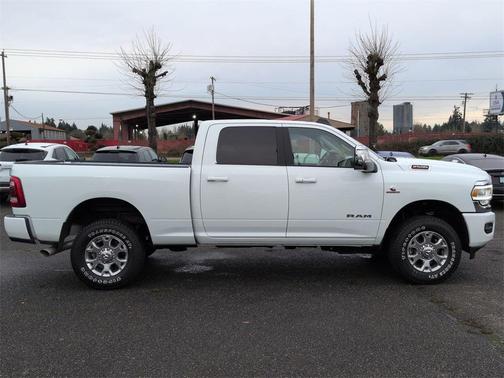 2024 RAM 2500 Laramie Crew Cab 4x4 6'4' Box
