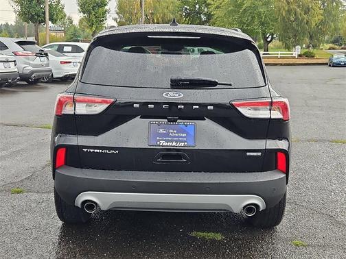 2022 Ford Escape Titanium