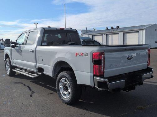 AVALANCHE 2026 Ford F-350 XLT