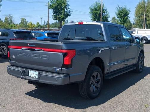 2025 Ford F-150 Lightning LARIAT