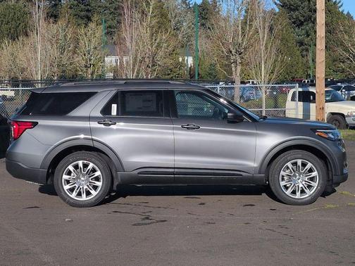 Carbonized Gray Metallic 2026 Ford Explorer Active