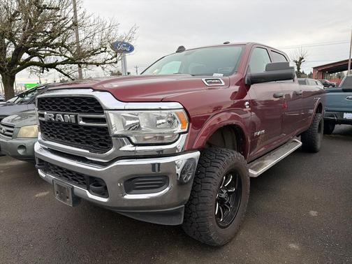 2019 RAM 2500 Tradesman Crew Cab 4x4 8' Box