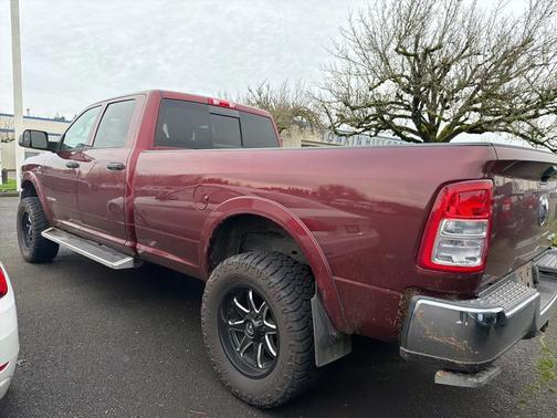 2019 RAM 2500 Tradesman Crew Cab 4x4 8' Box