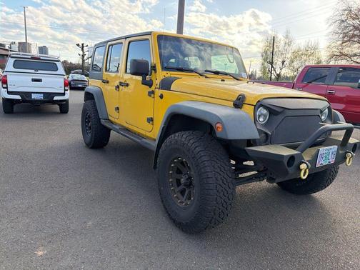 Detonator Yellow Clearcoat/Black Hard Top 2009 Jeep Wrangler Unlimited X