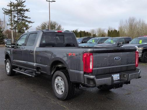 2026 Ford F-350 XLT