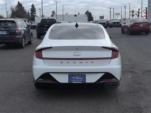 2022 Hyundai SONATA SEL