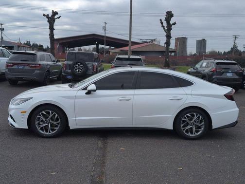 Quartz White 2022 Hyundai SONATA SEL