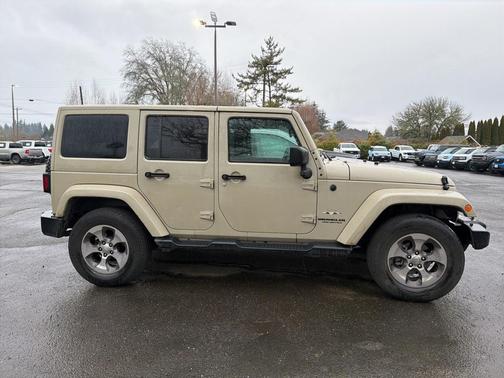 2017 Jeep Wrangler Unlimited Sahara