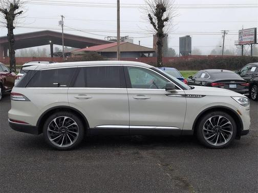 2023 Lincoln Aviator Reserve AWD