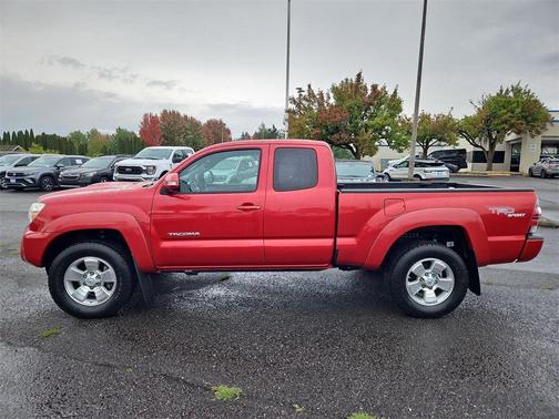 2013 Toyota Tacoma Base