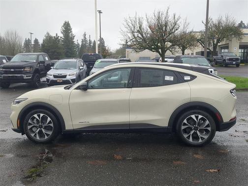 2025 Ford Mustang Mach-E Select