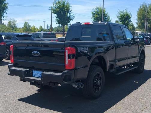 2025 Ford F-350 XLT