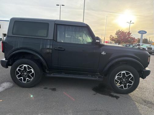 2022 Ford Bronco Outer Banks