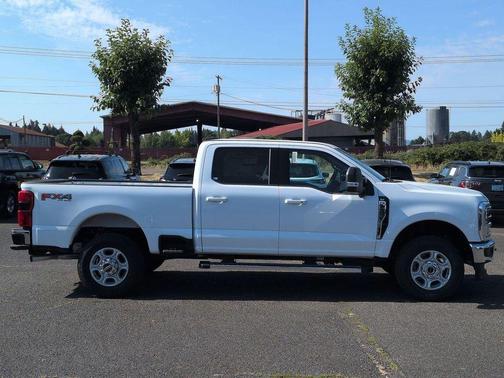 Oxford White 2026 Ford F-250 XLT