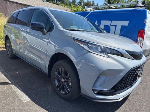 2024 Toyota Sienna XSE 7 Passenger
