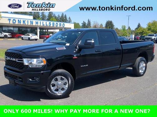 2024 RAM 3500 Big Horn Crew Cab 4x4 8' Box