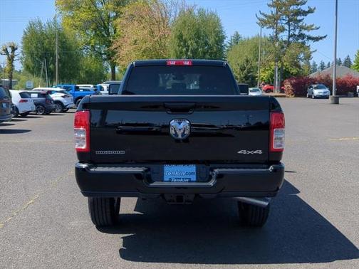 2024 RAM 3500 Big Horn Crew Cab 4x4 8' Box