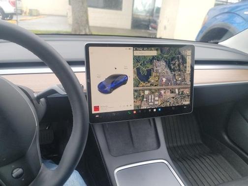 Photo 4 of 6 of 2022 Tesla Model 3 Long Range