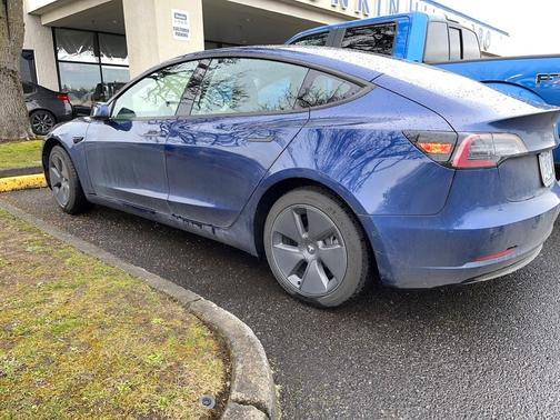 Photo 3 of 6 of 2022 Tesla Model 3 Long Range