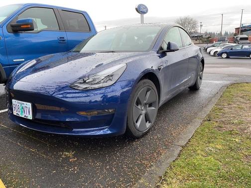 Photo 2 of 6 of 2022 Tesla Model 3 Long Range