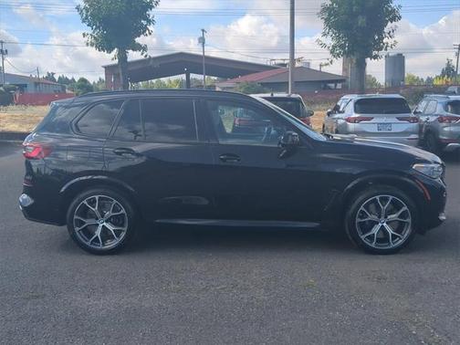 2020 BMW X5 M50i