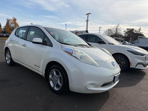 2013 Nissan Leaf SV